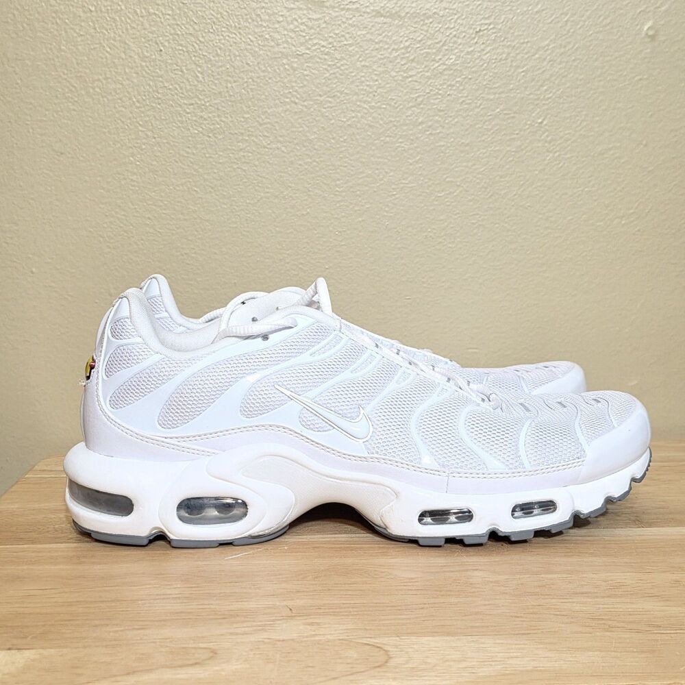 Nike Air Max Plus Triple White Running Shoes 604133-139 Men's Size 10
